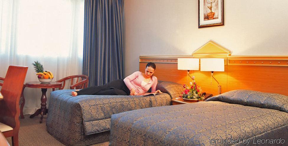 Coral Oriental Dubai Hotel Room photo