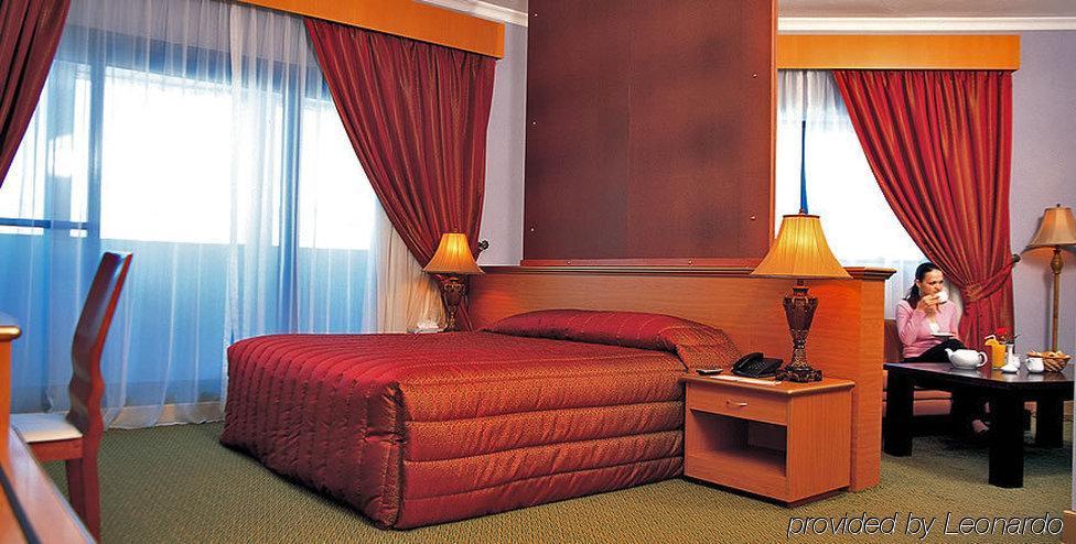 Coral Oriental Dubai Hotel Room photo