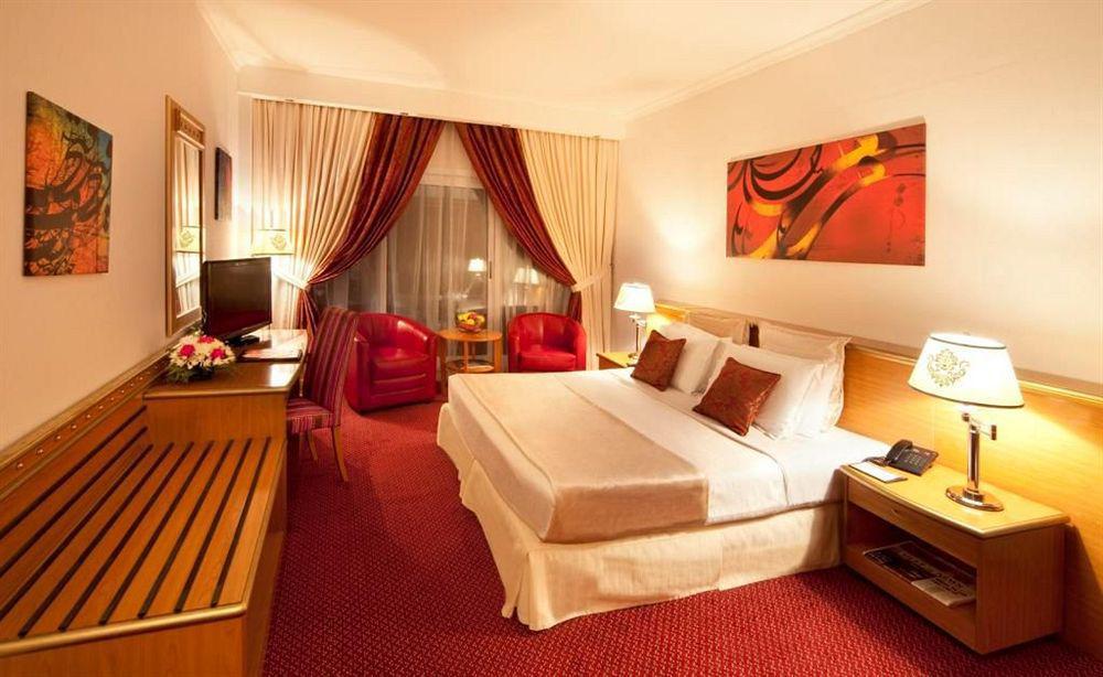 Coral Oriental Dubai Hotel Room photo