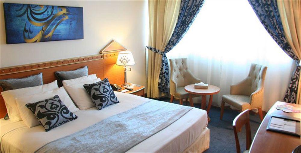 Coral Oriental Dubai Hotel Room photo
